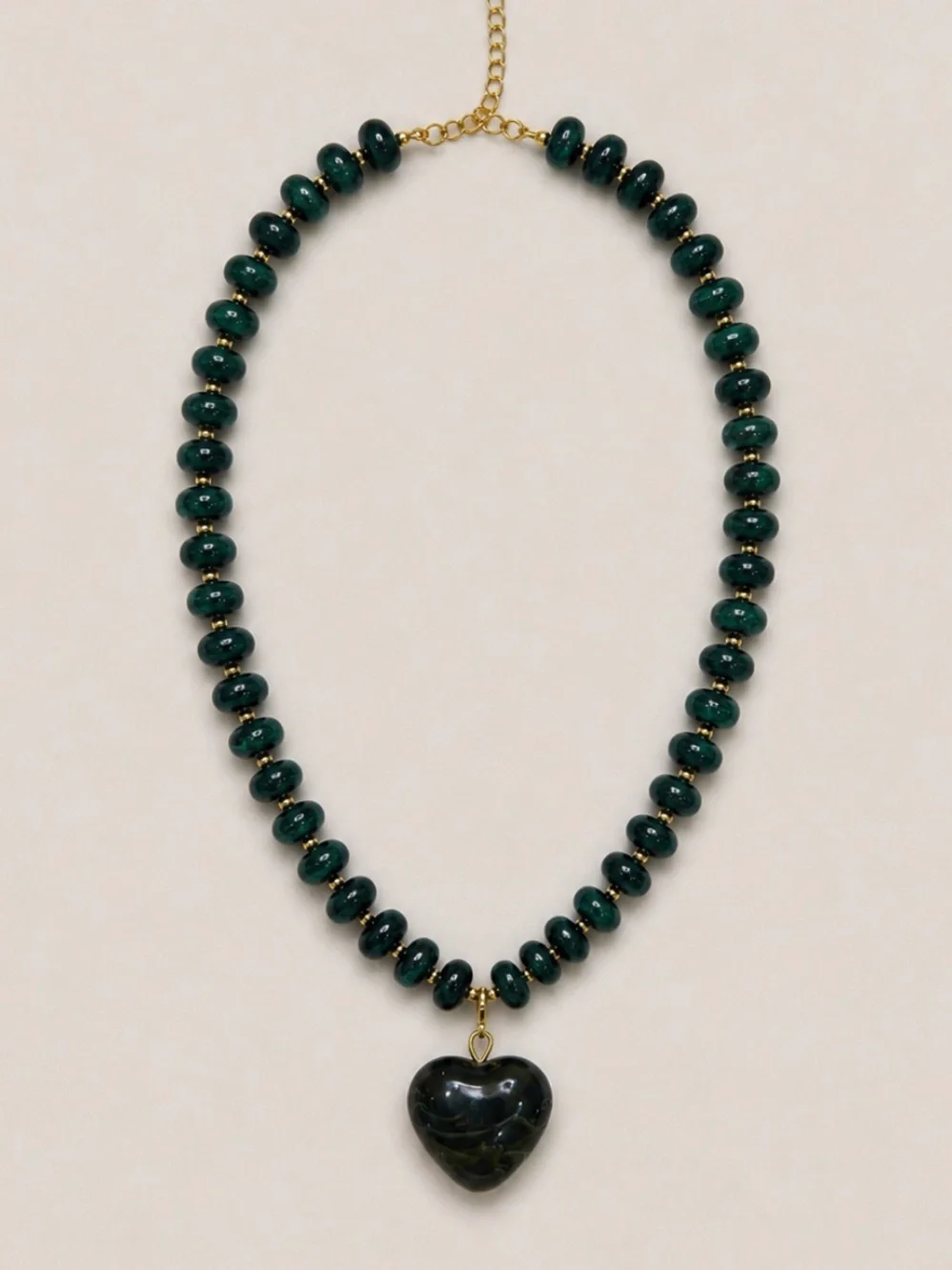 New! Colorful Mixed Green Beaded Heart Necklace NWOT 5045